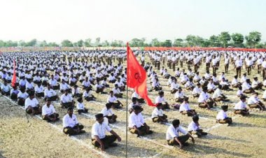 ദേശീയ പതാക കാവിയാക്കുമെന്നു ആർ എസ് എസ് നേതാവ്