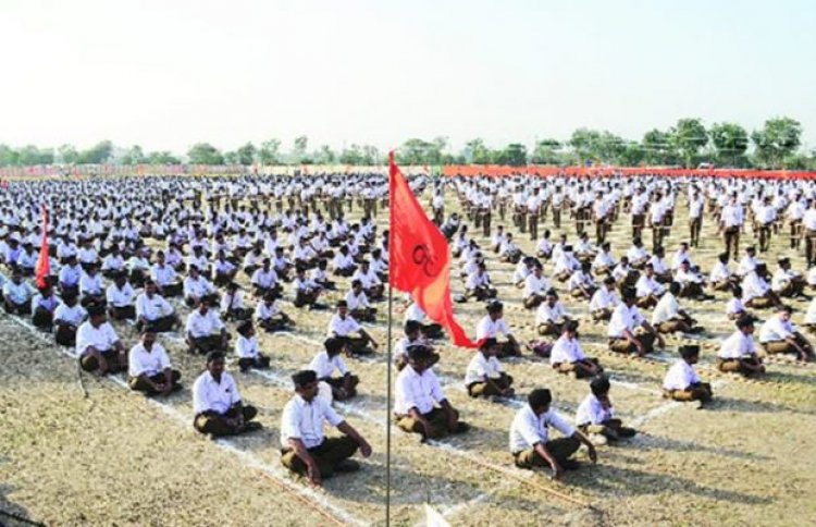 ദേശീയ പതാക കാവിയാക്കുമെന്നു ആർ എസ് എസ് നേതാവ്