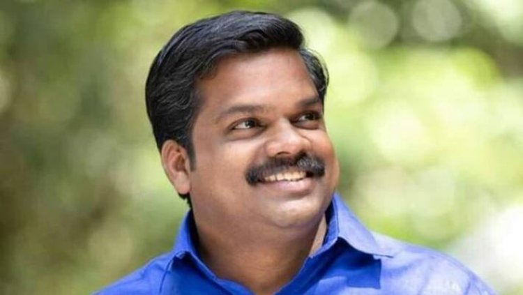 ശബരിമലയിലെ നിത്യ സന്ദര്‍ശകന്‍; ജനീഷ്‌കുമാര്‍ എംഎല്‍എയ്ക്ക് രൂക്ഷ വിമര്‍ശനം