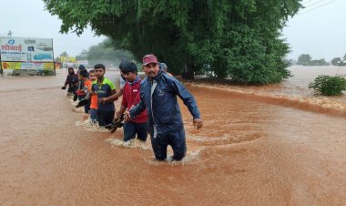 ഒഴുക്കില്‍പ്പെട്ട് നാല് പേര്‍ മരിച്ചു