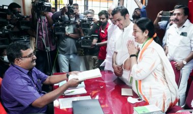 ഇനി പോരാട്ട നാളുകള്‍; ഉമ നാമനിര്‍ദ്ദേശ പത്രിക സമര്‍പ്പിച്ചു