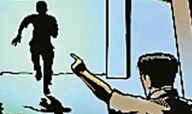നിരവധി കേസിലെ പ്രതി പോലീസിനെ വെട്ടിച്ച് രക്ഷപെട്ടു