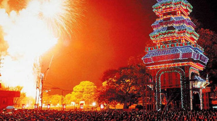 മാനം തെളിഞ്ഞു; തൃശൂര്‍ പൂരം വെടിക്കെട്ട് ഇന്ന് 