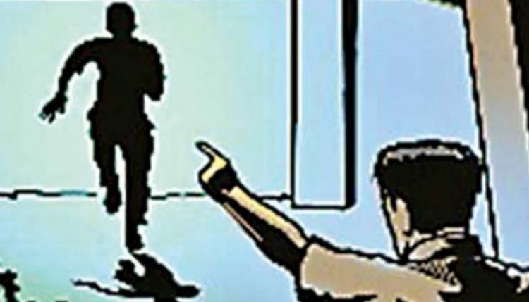 നിരവധി കേസിലെ പ്രതി പോലീസിനെ വെട്ടിച്ച് രക്ഷപെട്ടു