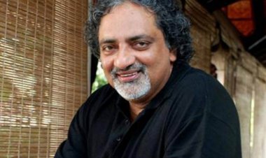 സത്യത്തിൽ കമ്മ്യൂണിസത്തെ മയക്കുന്ന മദമാണ് ഇപ്പോൾ ‘കറുപ്പ്’ ; പരിഹാസവുമായി ജോയ് മാത്യൂ