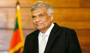 ശ്രീലങ്കൻ പ്രധാനമന്ത്രി റെനിൽ വിക്രമസിംഗെ ആക്ടിംഗ് പ്രെസിഡന്റായി ചുമതലയേറ്റു