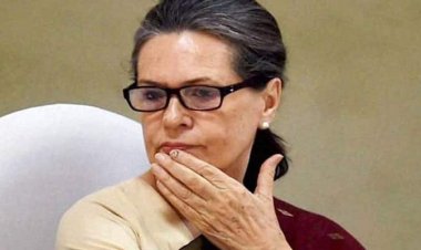 കോൺ​ഗ്രസ് നേതാവിന്റെ പരാതിയിൽ  സോണിയാ​ഗാന്ധി ഓ​ഗസ്റ്റ് മൂന്നിന് ഹാജരാകണമെന്ന് കൊല്ലം മുൻസിഫ് കോടതി നിർദേശം