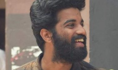 എസ്എഫ്ഐ നേതാവിന്  ക്ലാസ്സിൽ  ഹാജരില്ലാതെ ഹാൾ ടിക്കറ്റ് റെഡി