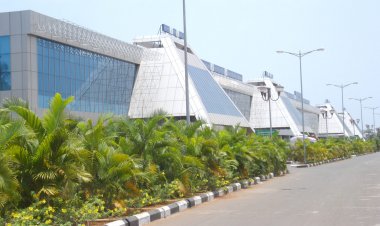 കരിപ്പൂർ വിമാനത്താവളത്തിൽ വൻ സ്വർണവേട്ട