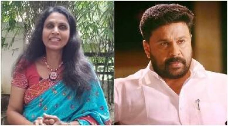 ശ്രീലേഖയും ദിലീപും തമ്മില്‍ അടുത്ത ബന്ധം; വാട്‌സ്ആപ് ചാറ്റ് പുറത്ത് 