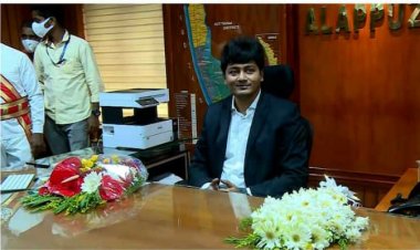 വി ആർ കൃഷ്‌ണ തേജ ആലപ്പുഴ ജില്ലാ കലക്ടറായി ചുമതലയേറ്റു;  ചുമതല കൈമാറാൻ ശ്രീറാം വെങ്കിട്ടരാമൻ എത്തിയില്ല