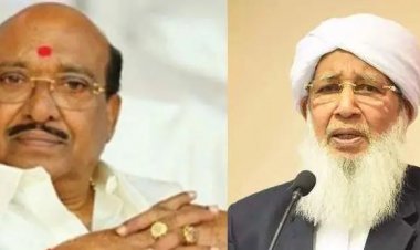 വെ​ള്ളാ​പ്പ​ള്ളി​ക്കും, അ​ബൂ​ബ​ക്ക​ര്‍ മു​സ​ലി​യാ​ര്‍​ക്കും ഡി-​ലി​റ്റ് ന​ല്‍​കാ​ന്‍ പ്ര​മേ​യം