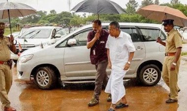 മു​ഖ്യ​മ​ന്ത്രിയും ഭാര്യയും കോ​ടി​യേ​രി​യെ സ​ന്ദ​ര്‍​ശി​ച്ചു