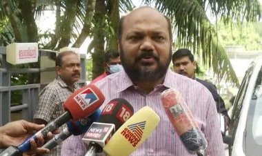 സ​ര്‍​വക​ലാ​ശാ​ല​ക​ളെ നി​യ​ന്ത്രി​ക്കു​ന്ന​ത് നി​യ​മ​സ​ഭ​ക​ള്‍; ഗ​വ​ര്‍​ണ​ര്‍ പ​ദ​വി​ക്ക​നു​സ​രി​ച്ച് പെ​രു​മാ​റ​ണ​മെ​ന്ന് രാ​ജീ​വ്