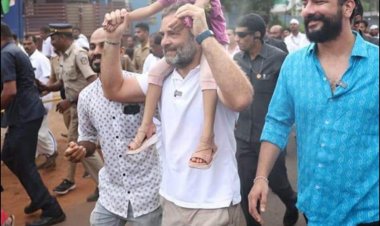 ഭാരത്ജോഡോ യാത്രയിൽ ഒപ്പം നടന്ന് രമേഷ് പിഷാരടി