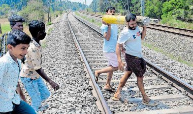 കള്ളക്കേസുകൾ പിൻവലിക്കണമെന്ന് ആവശ്യം; സിൽവർ ലൈൻ വിരുദ്ധ ജനകീയ സമിതി നാളെ കരിദിനം ആചരിക്കും