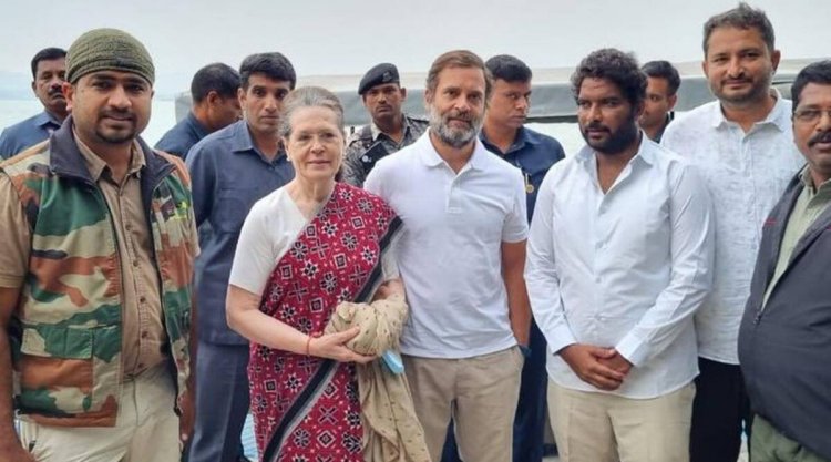 ഭാരത് ജോ‍ഡോ യാത്രയിൽ അണി ചേർന്ന് സോണിയ ​ഗാന്ധി, ആവേശമായി ജനസാ​ഗരമിരമ്പി