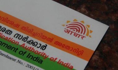 ലോഗിൻ ചെയ്യാൻ ആധാർ നിർബന്ധമാക്കി : സര്‍ക്കാര്‍ ജീവനക്കാരുടെ ശമ്പള വിതരണ സോഫ്റ്റുവെയര്‍ സ്പാർക്ക്
