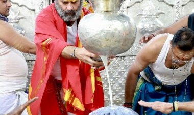മഹാകലേശ്വരനു മുന്നിൽ സാഷ്ടാം​ഗം പ്രണമിച്ച് രാഹുൽ ​ഗാന്ധി