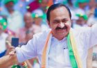 'പത്രാസ് കൂടിയാൽ ജനങ്ങളിൽ നിന്ന് അകലും; വി ഡി സതീശൻ