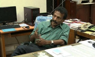 വി എസ്സിന്റെ തുടർഭരണം പൊളിച്ചത് പിണറായി വിജയൻ... മൂന്നാർ ദൗത്യം അട്ടിമറിക്കാൻ അന്നത്തെ ദേവികുളം സബ് കളക്ടറും ഇപ്പോഴത്തെ മുഖ്യമന്ത്രിയുടെ പ്രിൻസിപ്പൽ സെക്രട്ടറിയുമായ രത്തൻ യു കേൽകർ ഇടപെട്ടു... വൻ വെളിപ്പെടുത്തലുമായി ദൗത്യസംഘ തലവനായിരുന്ന കെ. സുരേഷ് കുമാർ.  #KSureshKumar #VSAchutanandan #CPM #Munnar #PinarayiVijayan