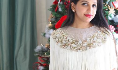 അച്ചു ഉമ്മനെ അധിക്ഷേപിച്ച് സമൂഹമാധ്യമ പോസ്റ്റിട്ട ഐഎച്ച്ആര്‍ഡി അഡ്മിനിസ്‌ട്രേറ്റീവ് ഓഫീസര്‍ക്കെതിരെ നടപടി.
