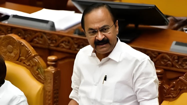 ഉമ്മൻ ചാണ്ടിയുടെ അനുഗ്രഹത്തോടെ സംസ്ഥാന ബജറ്റ് അവതരണം ആരംഭിച്ചു; മിഷൻ സമുദ്ര പദ്ധതിക്ക് 400 കോടി