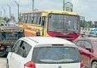 ശ്രീശങ്കര പാലത്തിലെ കുരുക്ക് ഒഴിഞ്ഞില്ല; സമരം പ്രഖ്യാപിച്ച് സ്വകാര്യ ബസുകൾ, ഇനി യാത്രക്കാർ നടന്ന് പാലം കടക്കണം!