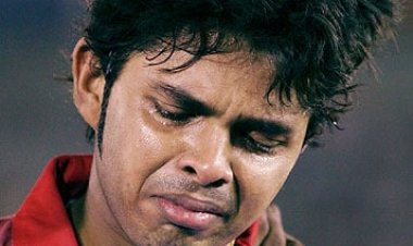 അച്ചടക്ക മുന്നറിയിപ്പോടെ ശ്രീശാന്തിന് ഇളവ്; മൂന്ന് വർഷത്തെ വിലക്ക് പിൻവലിച്ചു