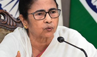 മമതക്ക് ലോക്കിട്ട് വിമതര്‍; തൃണമൂല്‍ ഭവന്‍ പിടിച്ചെടുത്തു