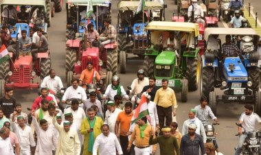 ഡൽഹിയിലേക്ക് കർഷകരുടെ ഒഴുക്ക്; ഇന്ത്യ–യുഎസ് വ്യാപാര കരാറിനെതിരെ മഹാപഞ്ചായത്തിന് പഞ്ചാബിൽ നിന്ന് വൻ യാത്ര.