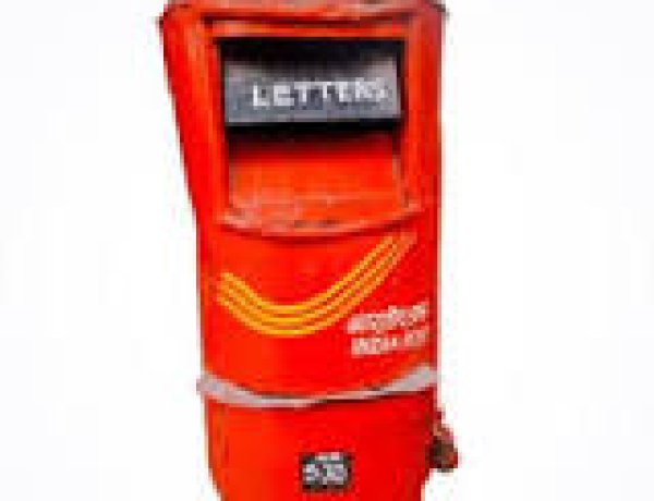 പോസ്റ്റൽ സേവിങ്സ് അക്കൗണ്ടുകളിൽ നിന്ന് 1.30 കോടി രൂപ തട്ടിയ തപാൽ വകുപ്പിലെ രണ്ട് ജീവനക്കാർ അറസ്റ്റിൽ
