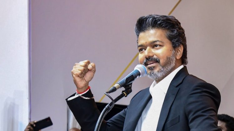 തമിഴ്‌നാട്ടിൽ 2,320 ബാറുകൾ പൂട്ടി വിജയ് സർക്കാർ; പുതിയ ടെൻഡർ ഉടൻ