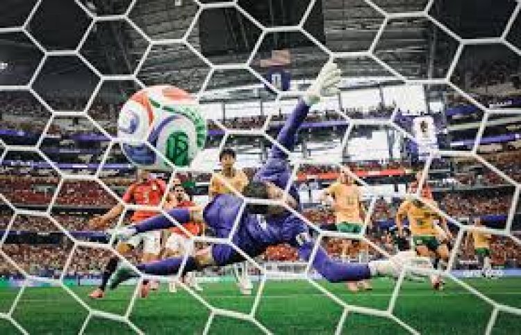 പോരാട്ടവീര്യം അണപൊട്ടുന്നു; പ്രീ ക്വാർട്ടർ പോർക്കളത്തിൽ വമ്പൻമാർ നേർക്കുനേർ!