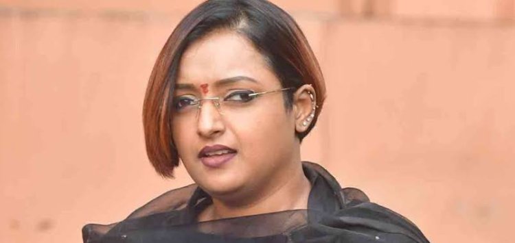‘പുതിയ സര്‍ക്കാര്‍ വരുമ്പോള്‍ പുതിയ അന്വേഷണം വരും’; സ്വപ്നാ സുരേഷിനെ ചോദ്യം ചെയ്ത് വിജിലൻ‌സ്