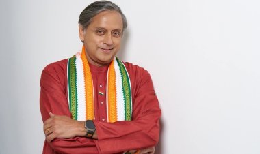 മോഹൻ ഭാഗവതുമായി വേദി പങ്കിടില്ല; നിലപാട് വ്യക്തമാക്കി ശശി തരൂർ