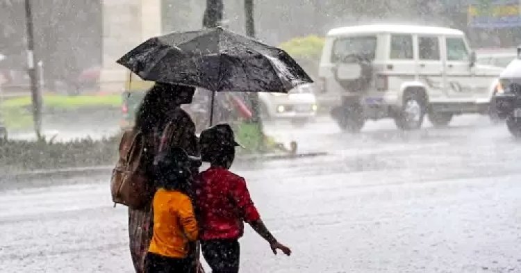കേരളത്തിൽ ശക്തമായ മഴ തുടരും; ഇന്ന് 7 ജില്ലകളിൽ ഓറഞ്ച് അലർട്ട്