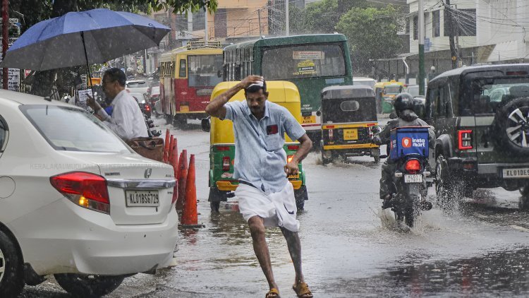 കേരളത്തിൽ മഴ കനക്കും; ഇന്നും നാളെയും വിവിധ ജില്ലകളിൽ യെല്ലോ അലേർട്ട്