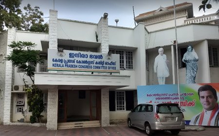 മൂന്ന് പേരുകള്‍ വെട്ടി ; VD സതീശന്‍ കട്ടകലിപ്പില്‍ ; KPCC ആസ്ഥാനം അടച്ചു