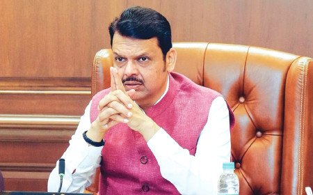 മഹാരാഷ്ട്രയിൽ മന്ത്രിമാർക്ക് ‘പുല്ലുവില’? അധികാരം മുഖ്യമന്ത്രിക്ക്; അധികാര കേന്ദ്രീകരണത്തിന് വാതിൽ തുറന്ന് ഫഡ്നാവിസ്