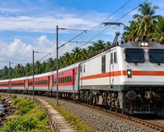 ഓണയാത്രയ്ക്ക് പൊള്ളുന്ന വില; ₹465 സ്ലീപ്പറിന് ₹1,415! പ്രീമിയം തത്കാലിൽ മലയാളിക്ക് ഇരട്ടപ്രഹരം