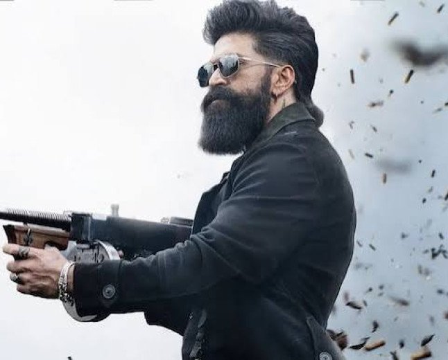 ഗീതു മോഹൻദാസിനെ 'ടോക്‌സിക്' അണിയറപ്രവർത്തകർ ഒറ്റപ്പെടുത്തിയോ? ഞെട്ടിക്കുന്ന വെളിപ്പെടുത്തലുമായി ആലപ്പി അഷ്‌റഫ്