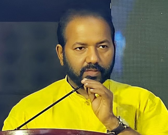 വന്ദേമാതരം പാടിയില്ല ; BJP നേതാവിന്റെ ചൊറിച്ചൽ തീർത്ത് ജിന്റോ ജോൺ 