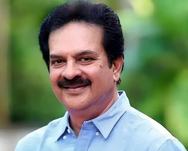 “ബിജെപി ബിഗ് സീറോ, ദീർഘവീക്ഷണമില്ല”; ടിവികെ അധ്യക്ഷസ്ഥാനത്തിൽ അന്തിമതീരുമാനമില്ലെന്ന് ദേവൻ