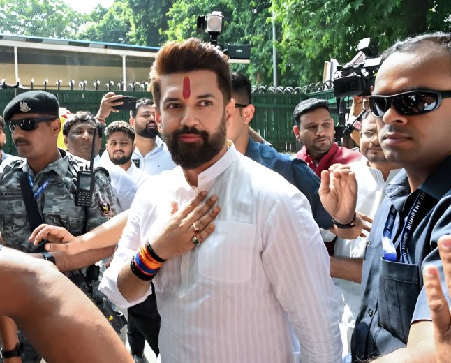 സംവരണത്തിൽ ബിജെപിക്ക് പാര; ചിരാഗും മാഞ്ചിയും കുശ്വാഹയും ഒരേ പക്ഷത്ത്