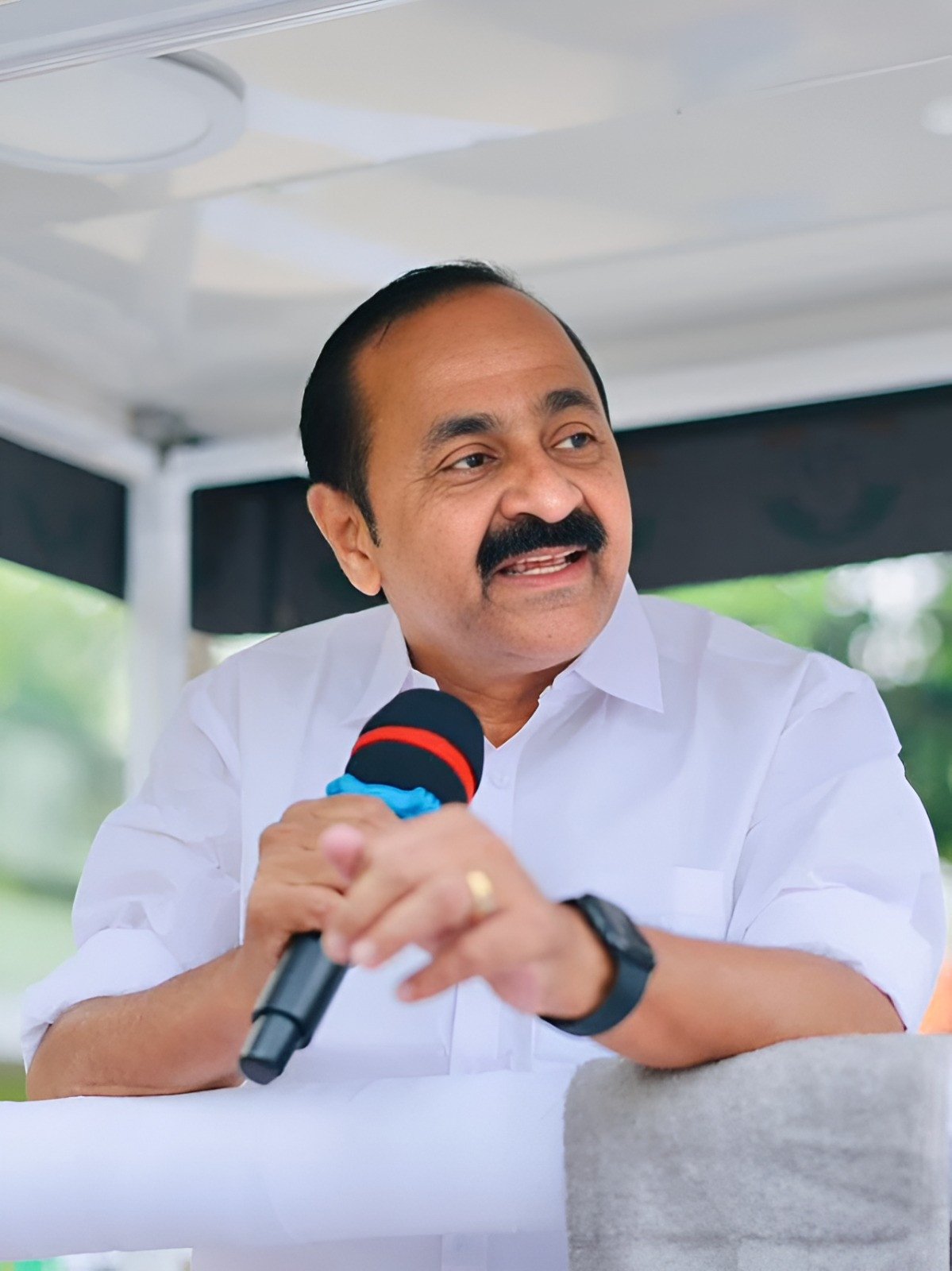 വിഴിഞ്ഞം നേട്ടവും സി.പി.എം കലഹവും: കേരള രാഷ്ട്രീയം മാറുന്ന വഴിയിൽ