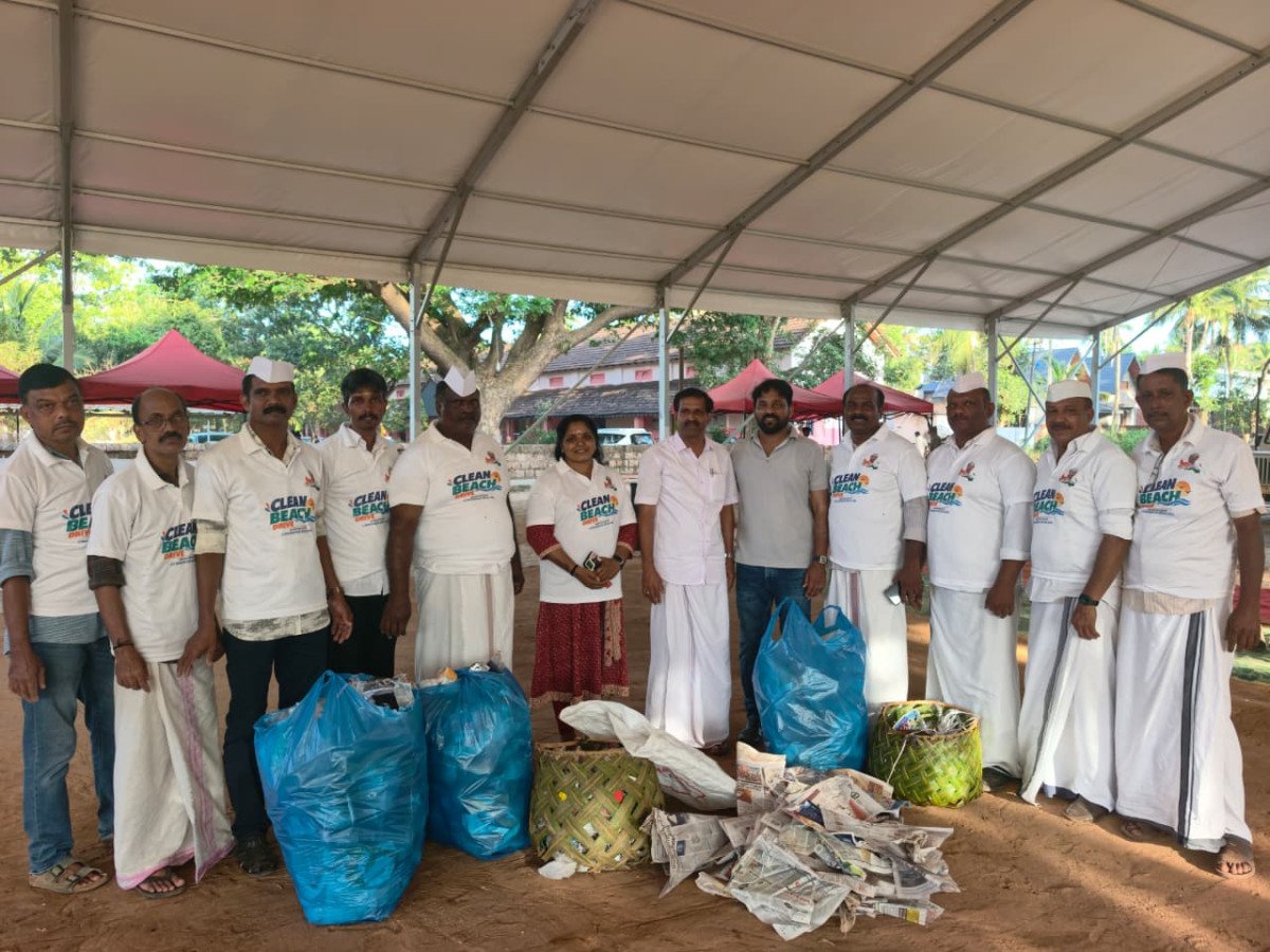 സംസ്ഥാന സ്കൂൾ ഗെയിംസ് നടന്ന സ്കൂളുകളിൽ ശുചീകരണം; കോൺഗ്രസ് സേവാദൾ പ്രവർത്തകർ രംഗത്ത്