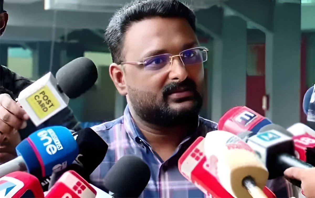 റിപ്പോർട്ടർ ടി.വി. റെയ്ഡിന് പിന്നാലെ രാഷ്ട്രീയ ആരോപണങ്ങൾ; ആന്റോ അഗസ്റ്റിന്റെ പ്രതികരണം ചർച്ചയിൽ