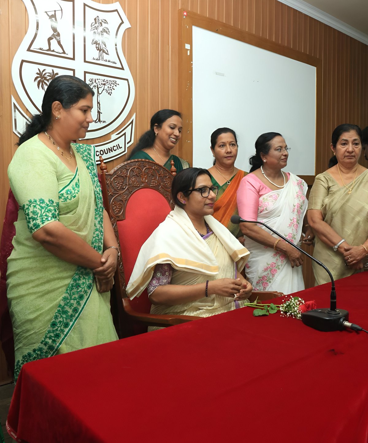 പാലായിലെ വിപ്പ് ലംഘനം; 5 കൗൺസിലർമാർക്ക് തിരഞ്ഞെടുപ്പ് കമ്മീഷൻ നോട്ടീസ്