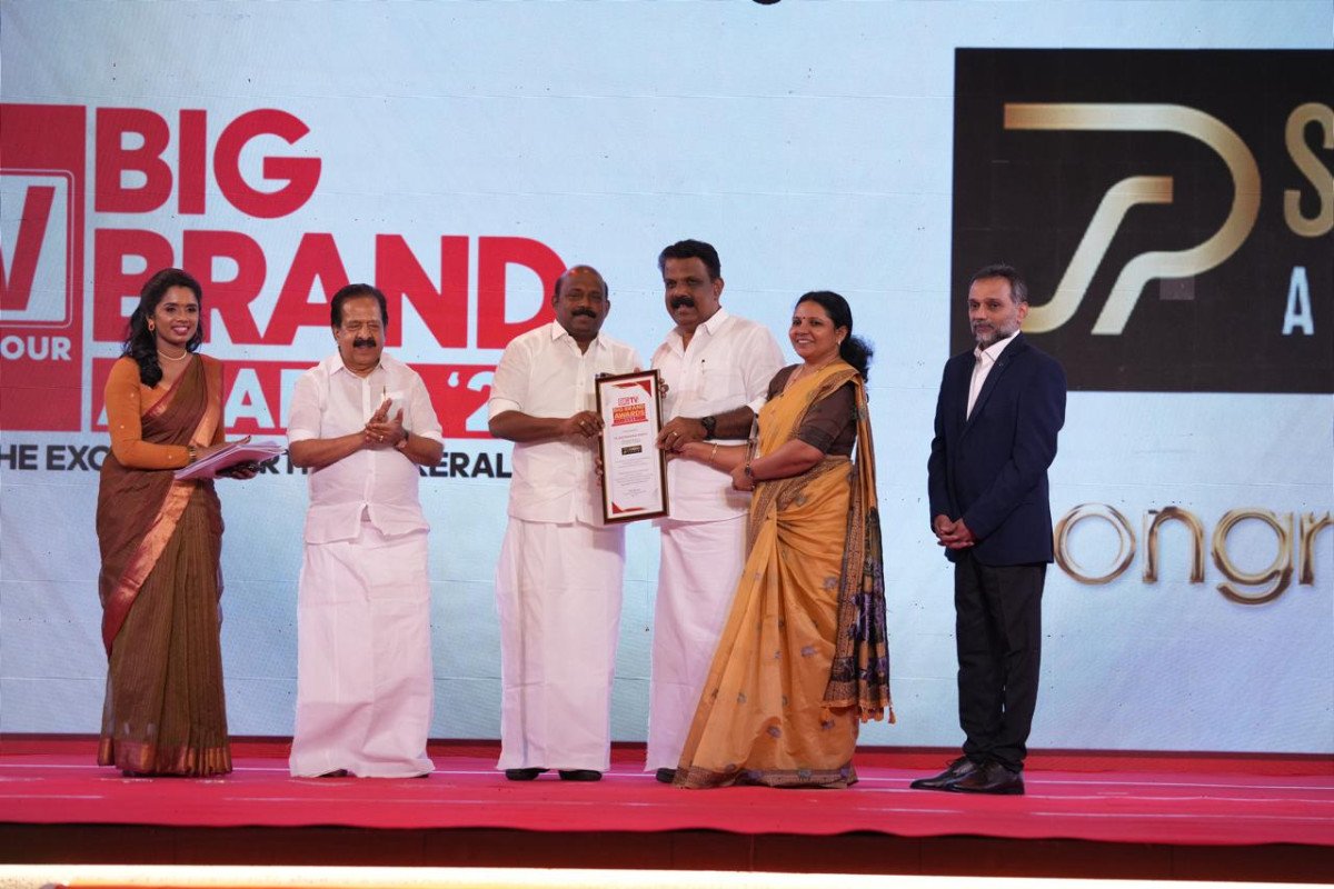 ബിഗ് ടിവി ബിഗ് ബ്രാൻഡ് അവാർഡ് ബാലകൃഷ്ണൻ പെരിയയ്ക്ക്